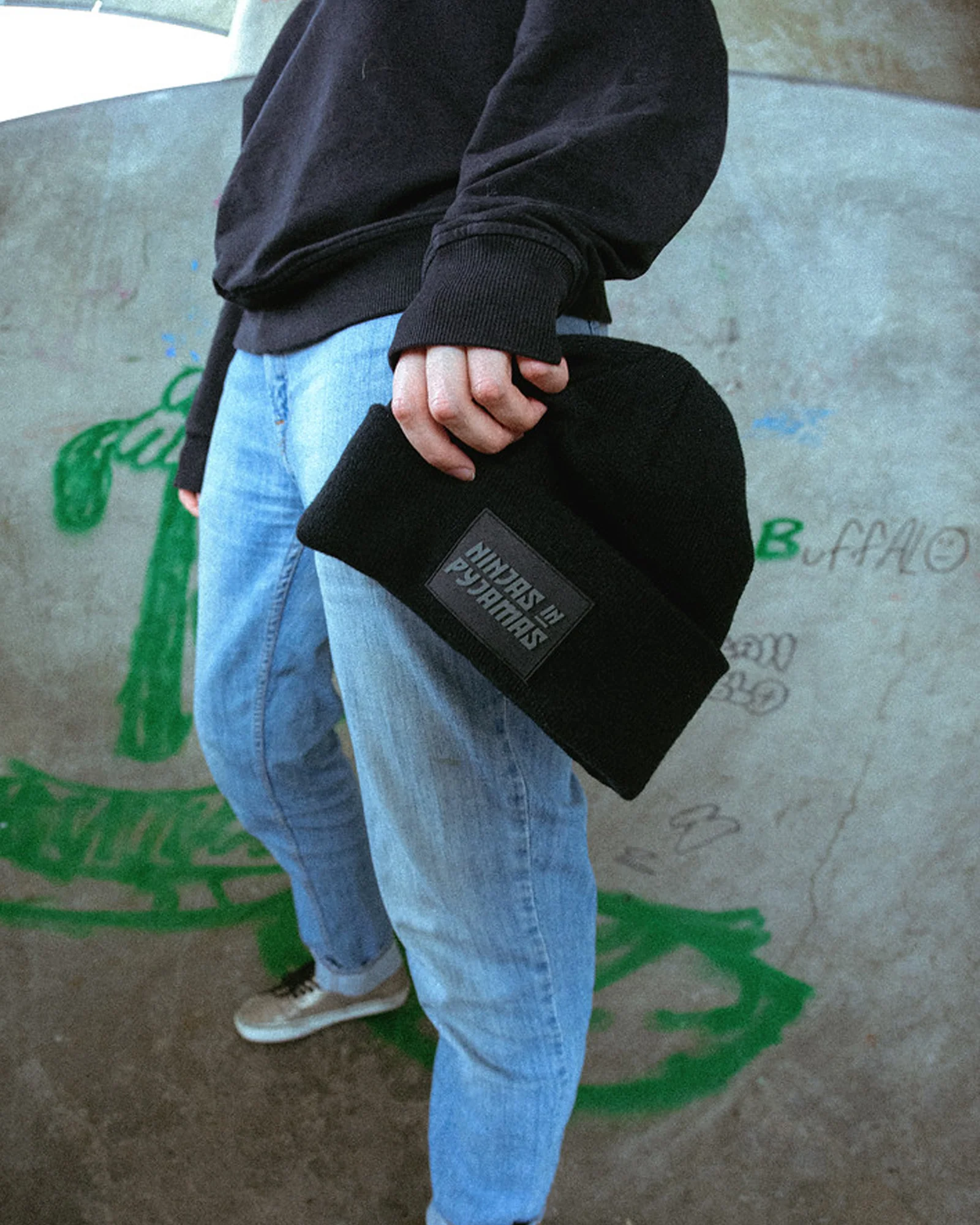 Kurashikku Beanie - Black - Image 5
